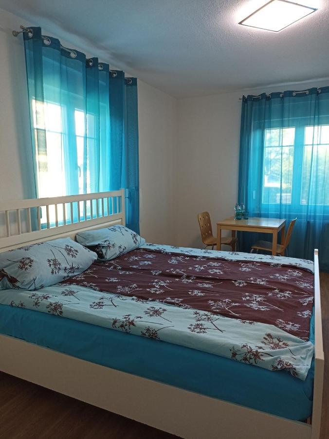 Appartement Zimmer "Tuerkis" à Lahr/Schwarzwald Extérieur photo